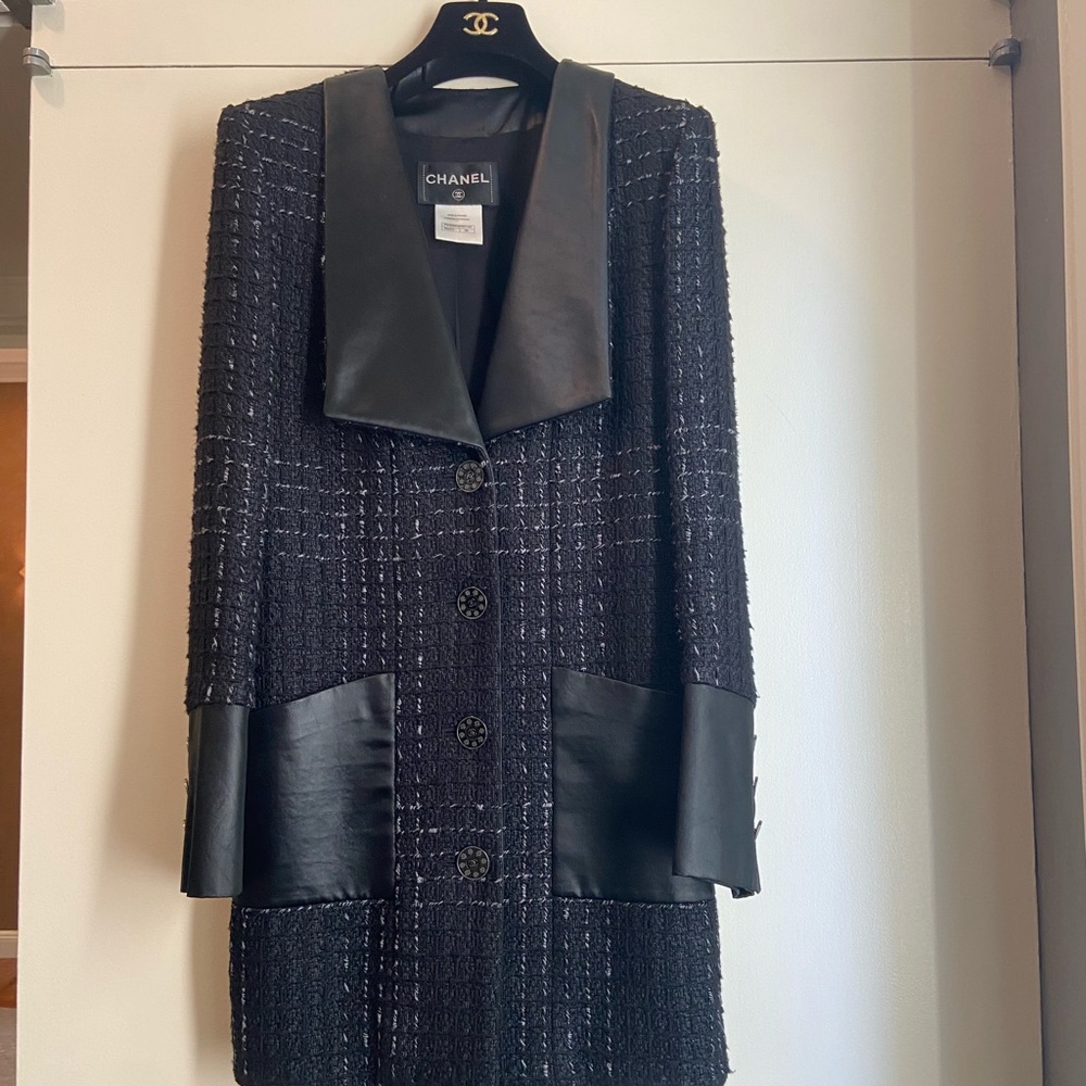 Chanel Black and Silver Tweed Blazer with Lambskin Leather Details